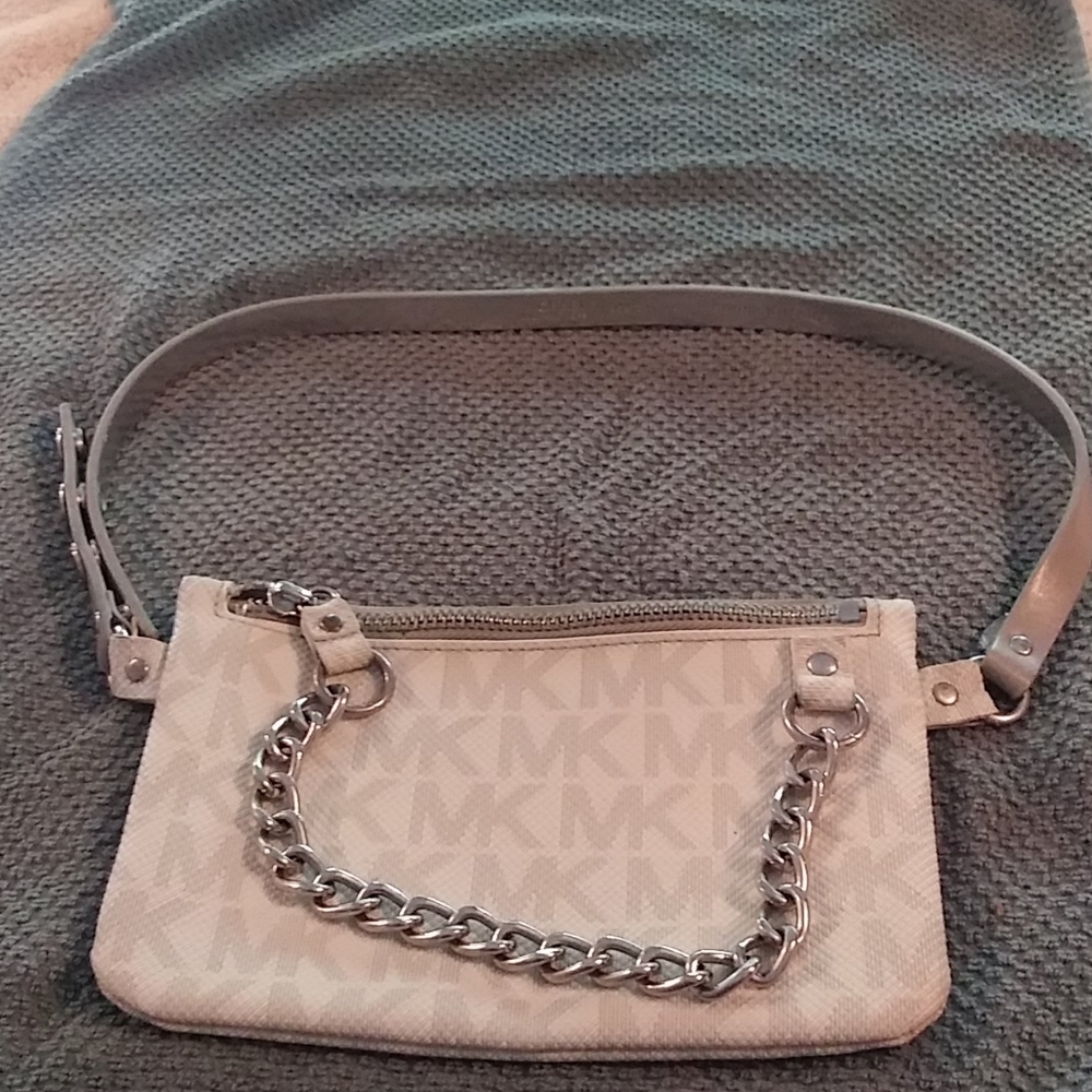MICHAEL. KORS. CROSSBODY BAG - Picture 1 of 7